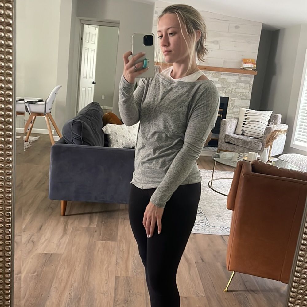 Athleta Essence Flow Top - Picture 7 of 10